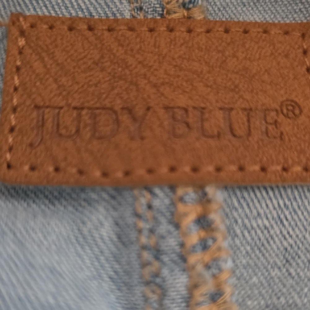 Judy Blue Light Blue Denim Jacket - Picture 2 of 6